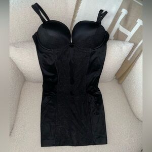 Victoria’s‎ Secret Power Figure Convertible Shaping Slip 34B